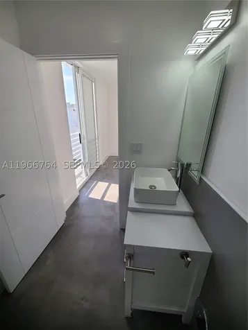 825 Michigan Avenue Miami Beach FL 33139