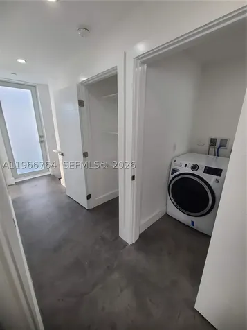 825 Michigan Avenue Miami Beach FL 33139