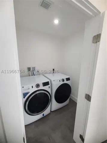 825 Michigan Avenue Miami Beach FL 33139