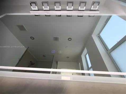 825 Michigan Avenue Miami Beach FL 33139