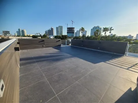 825 Michigan Avenue Miami Beach FL 33139