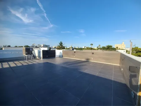 825 Michigan Avenue Miami Beach FL 33139