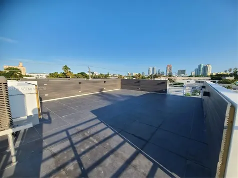 825 Michigan Avenue Miami Beach FL 33139