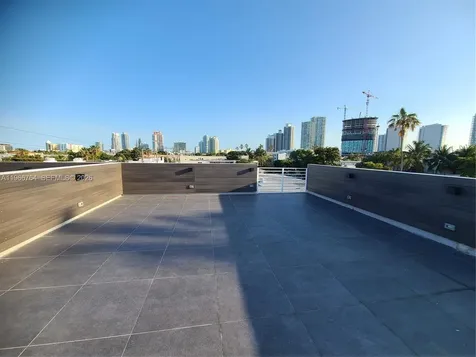 825 Michigan Avenue Miami Beach FL 33139