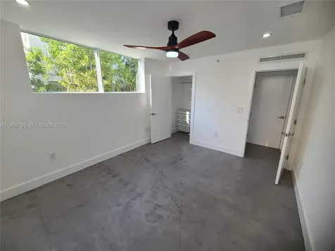 825 Michigan Avenue Miami Beach FL 33139