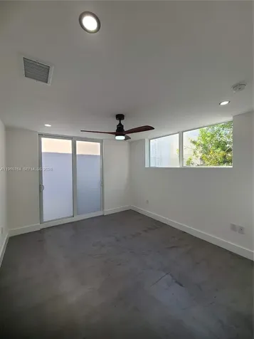 825 Michigan Avenue Miami Beach FL 33139