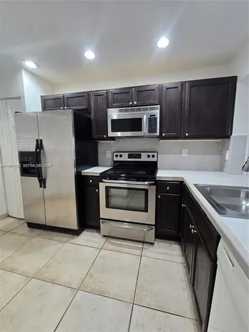911 NE 209th Terrace Miami FL 33179