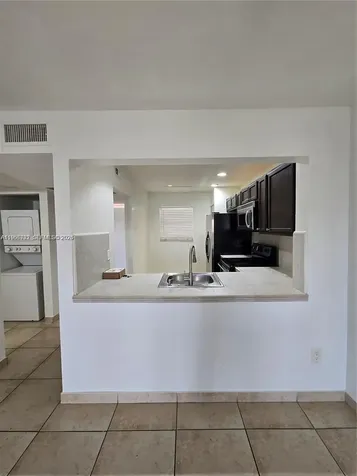 911 NE 209th Terrace Miami FL 33179