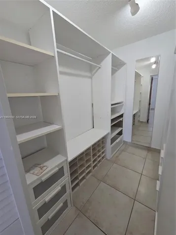 911 NE 209th Terrace Miami FL 33179