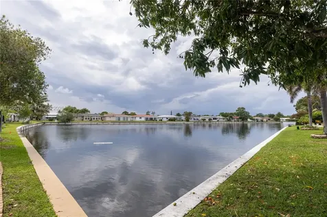 5715 NW 85th Avenue Tamarac FL 33321