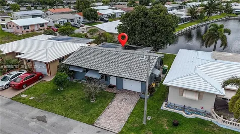 5715 NW 85th Avenue Tamarac FL 33321