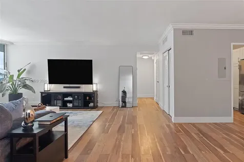 1200 West Avenue Miami Beach FL 33139