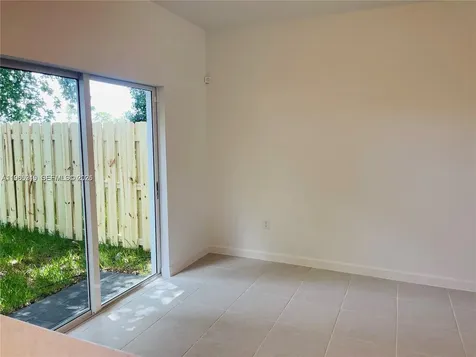 1695 SE 27th Road Homestead FL 33035