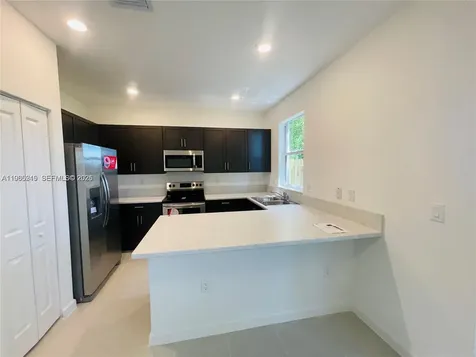 1695 SE 27th Road Homestead FL 33035
