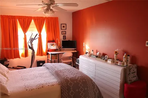 12500 SW 6th Street Hollywood FL 33027
