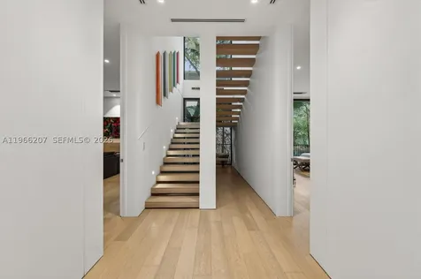 2300 Sunset Drive Miami Beach FL 33140