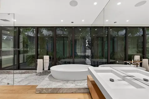 2300 Sunset Drive Miami Beach FL 33140