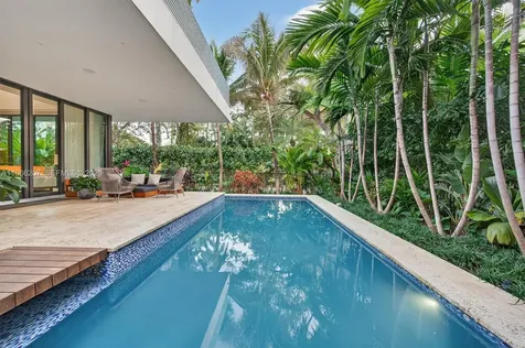 2300 Sunset Drive Miami Beach FL 33140