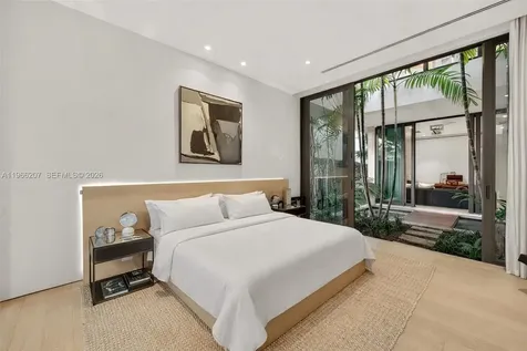 2300 Sunset Drive Miami Beach FL 33140