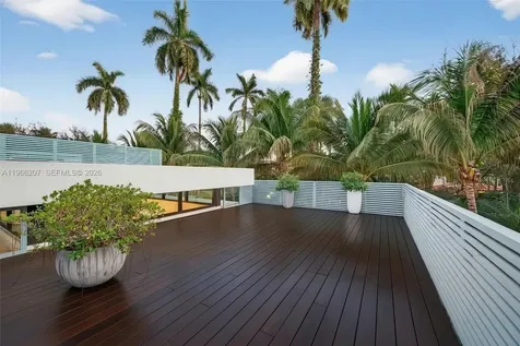 2300 Sunset Drive Miami Beach FL 33140