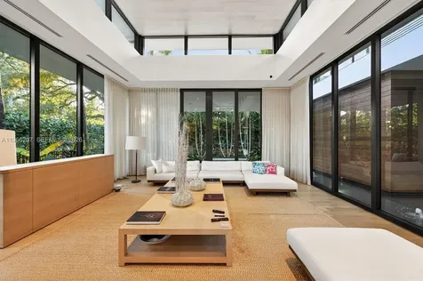 2300 Sunset Drive Miami Beach FL 33140
