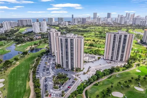 20301 W Country Club Drive Aventura FL 33180