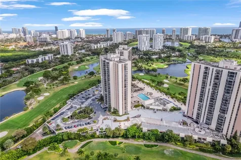 20301 W Country Club Drive Aventura FL 33180