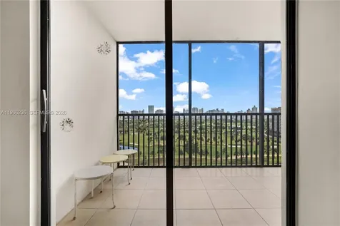 20301 W Country Club Drive Aventura FL 33180