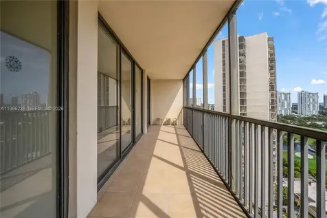 20301 W Country Club Drive Aventura FL 33180