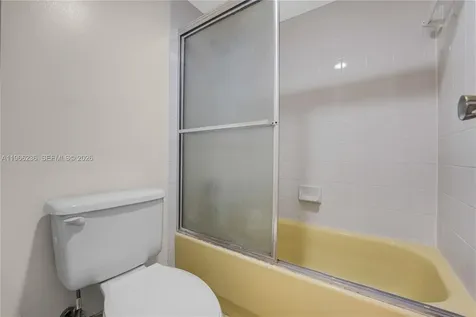 20301 W Country Club Drive Aventura FL 33180