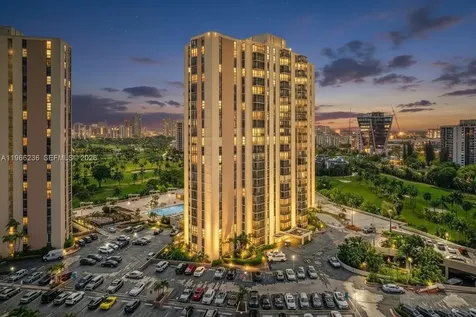 20301 W Country Club Drive Aventura FL 33180