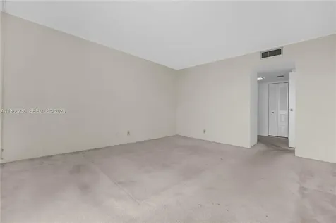 20301 W Country Club Drive Aventura FL 33180