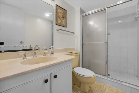 20301 W Country Club Drive Aventura FL 33180