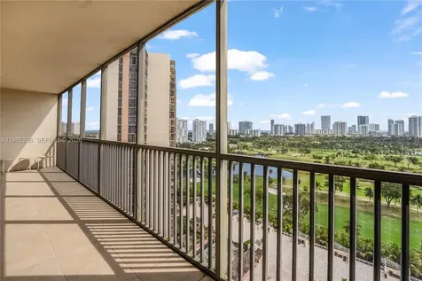 20301 W Country Club Drive Aventura FL 33180