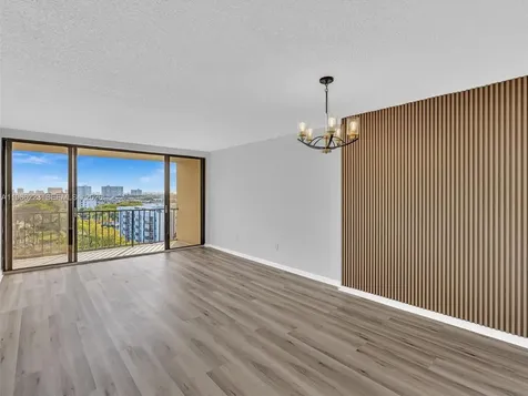 1470 NE 123rd Street North Miami FL 33161