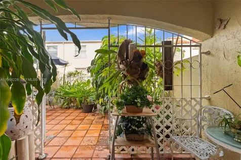 415 NW 85th Place Miami FL 33126