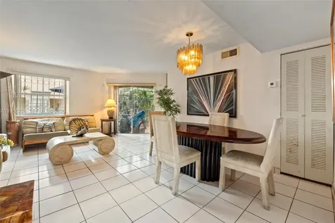 415 NW 85th Place Miami FL 33126