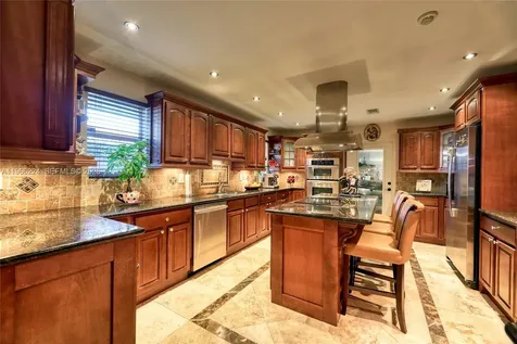 5826 SW 17th Street Miami FL 33155