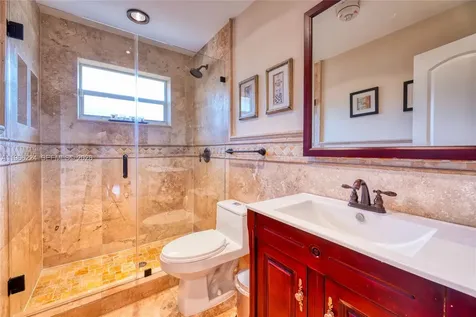 5826 SW 17th Street Miami FL 33155