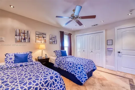5826 SW 17th Street Miami FL 33155