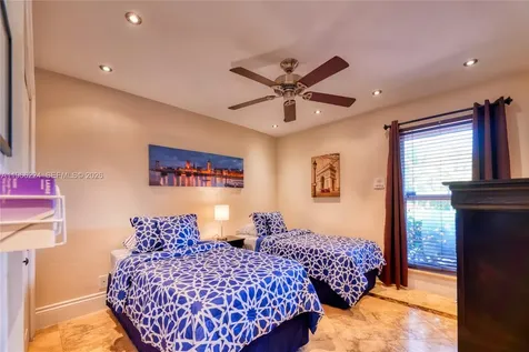 5826 SW 17th Street Miami FL 33155