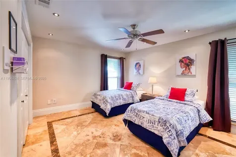 5826 SW 17th Street Miami FL 33155