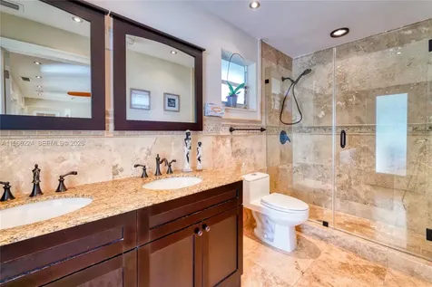 5826 SW 17th Street Miami FL 33155