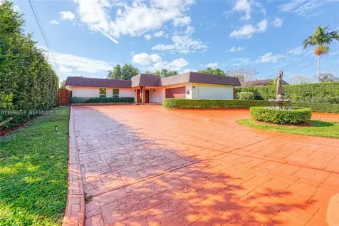 5826 SW 17th Street Miami FL 33155