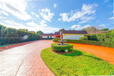 5826 SW 17th Street Miami FL 33155