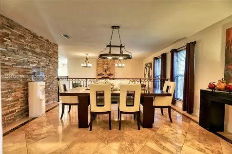 5826 SW 17th Street Miami FL 33155