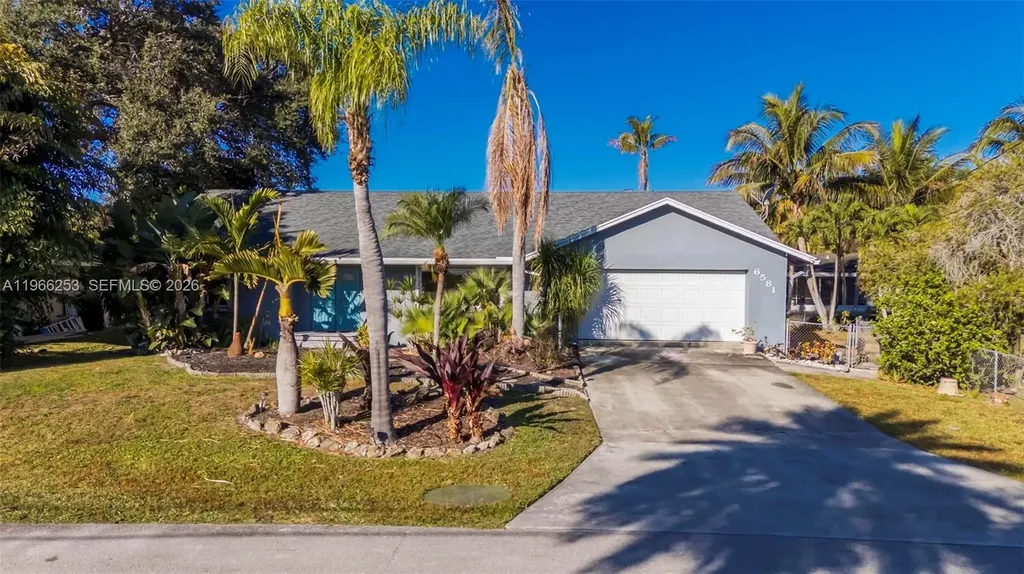6581 Riparian Road Lake Worth FL 33462