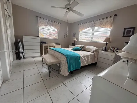 16900 NE 14th Avenue Miami FL 33162