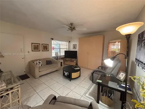 16900 NE 14th Avenue Miami FL 33162