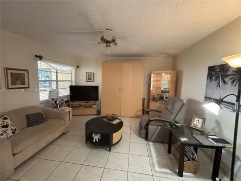 16900 NE 14th Avenue Miami FL 33162
